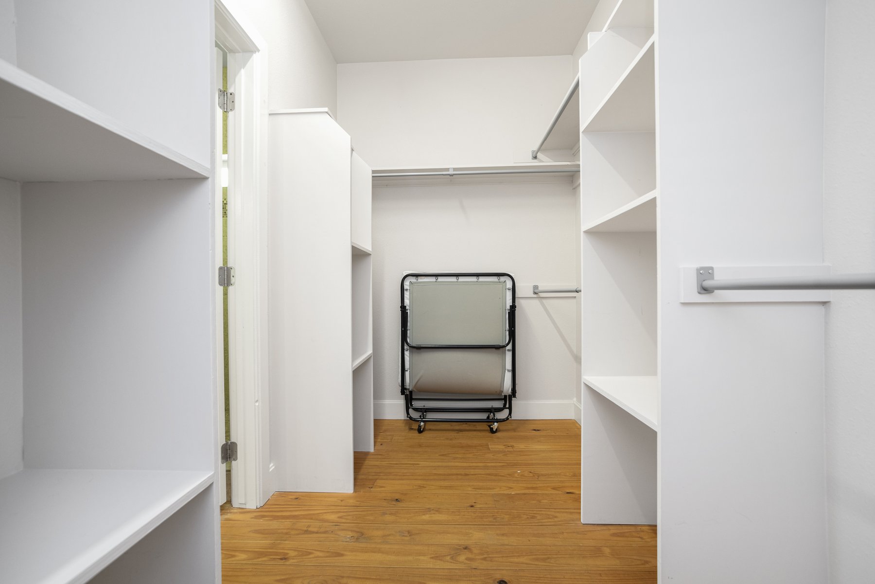 Walk-in closet