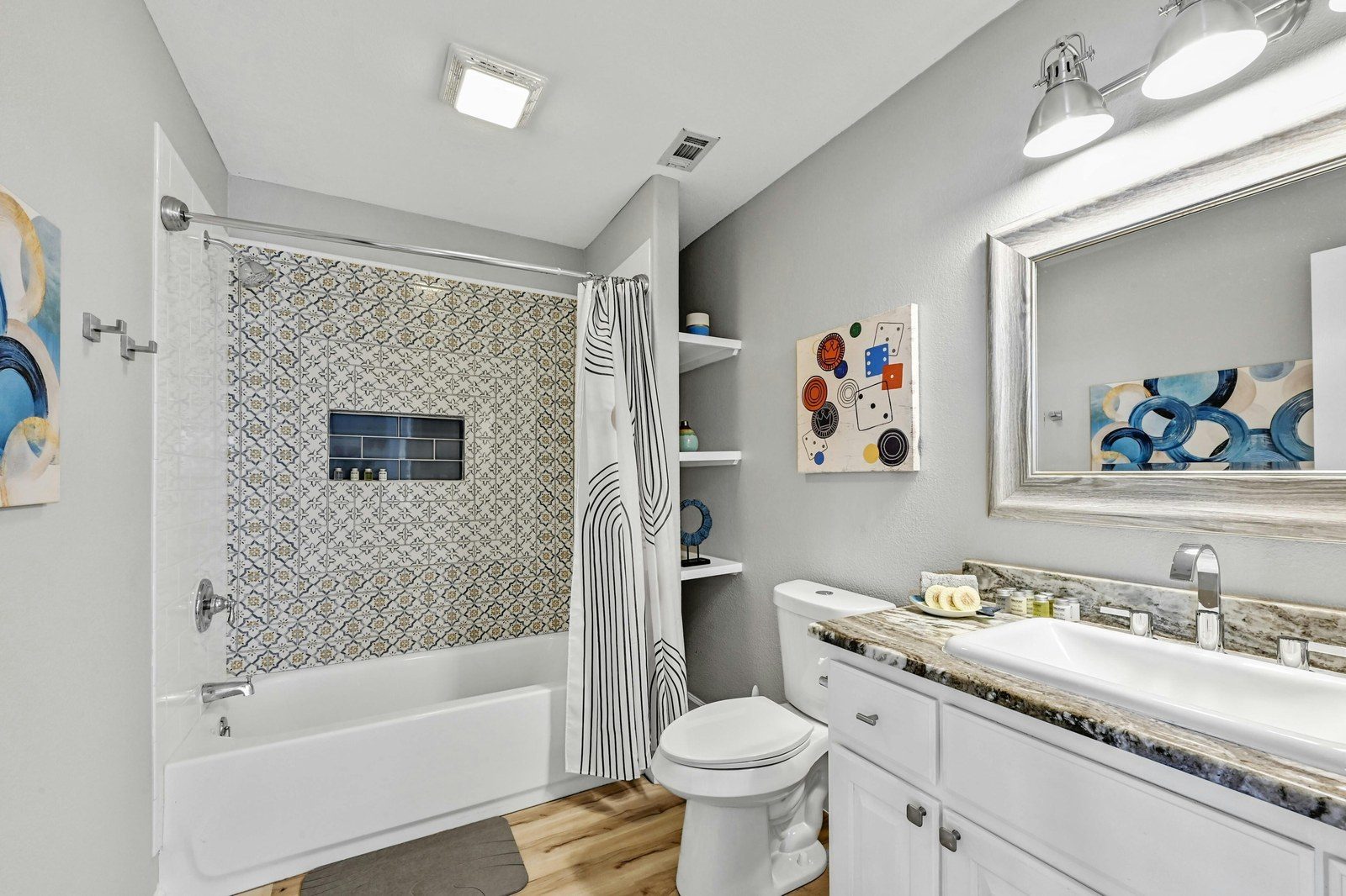 1st floor bath