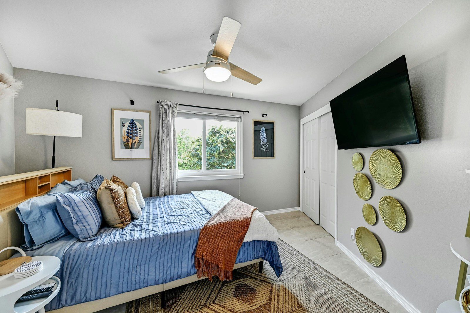 2nd floor bedroom